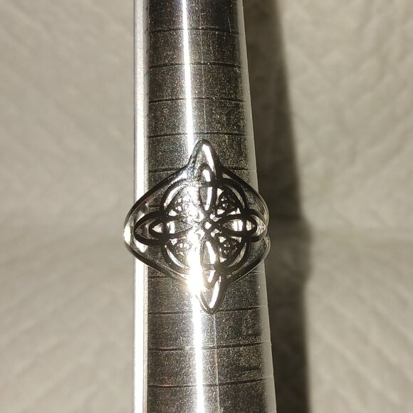 Silver Stainless Steel Witch Celtic Viking Cross Knot Fashion Ring Size 8 NWOT - Picture 5 of 6